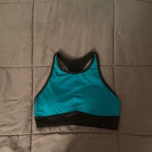 Lucy sports bra